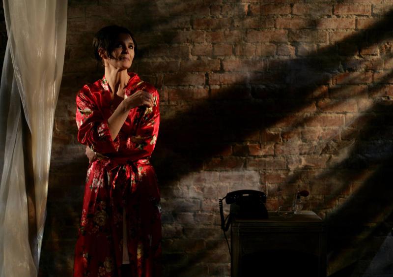 Robin Jones as Blanche in "A Streetcar Named Desire"