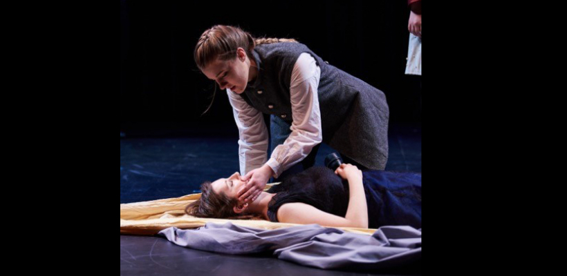 Mckenna Donahue and Lindsey Crocker in UTS' Hamlet / Photo by Max Golub