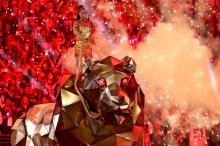 Katy Perry performing during the Super Bowl halftime show. Evan Alexander (MFA '96) worked on the design elements for the performance.