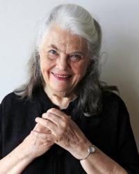 Lois Smith headshot