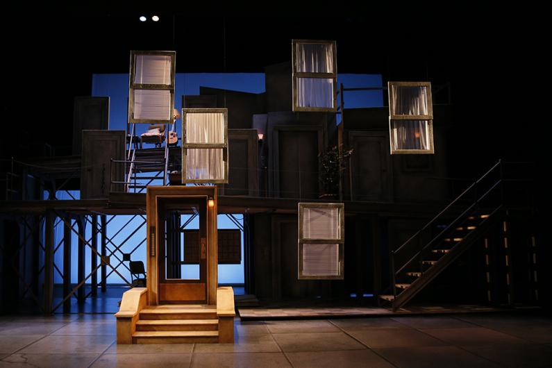 "Brooklyn Bridge" set designed by Matthew Smucker (MFA '02).