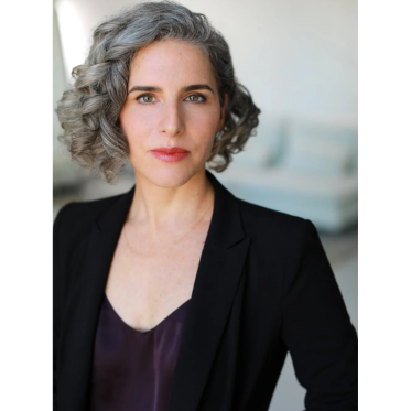 Headshot Kyra Miller Himmelbaum